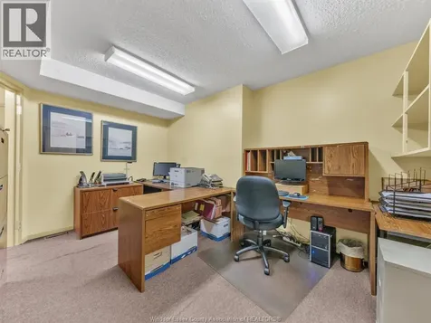 2828 Howard Avenue Windsor ON N8X 3Y3