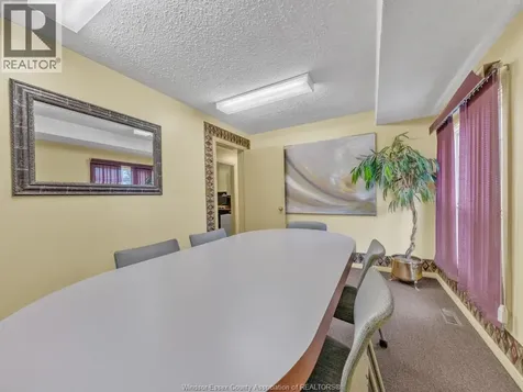 2828 Howard Avenue Windsor ON N8X 3Y3