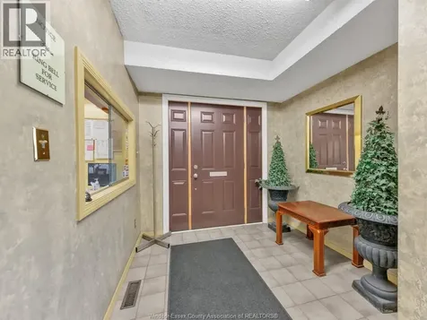 2828 Howard Avenue Windsor ON N8X 3Y3