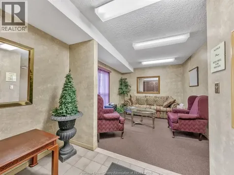 2828 Howard Avenue Windsor ON N8X 3Y3