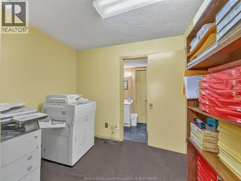 2828 Howard Avenue Windsor ON N8X 3Y3