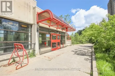 1785 Riverside Drive Ottawa ON K1G 3T7