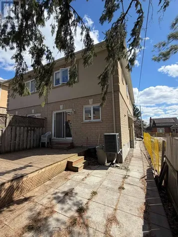1221 Anoka Street Ottawa ON K1V 6C5