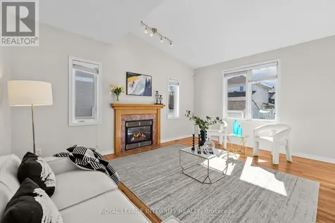 4 Tamarack Place North Ottawa ON K2J 4R3