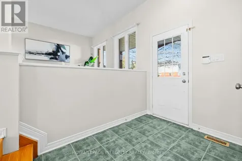 4 Tamarack Place North Ottawa ON K2J 4R3