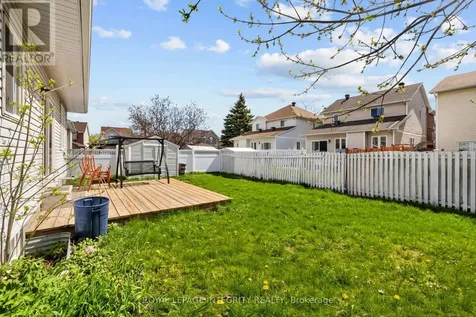 4 Tamarack Place North Ottawa ON K2J 4R3