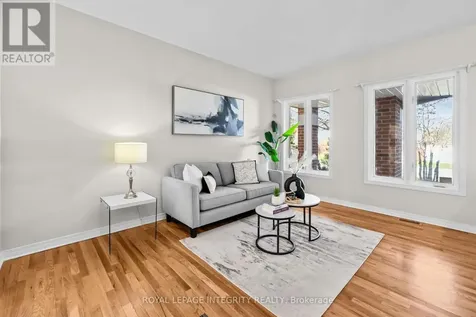 4 Tamarack Place North Ottawa ON K2J 4R3