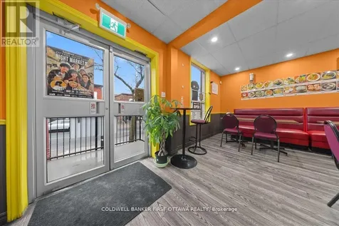 827 Somerset Street West Ottawa ON K1R 6R4