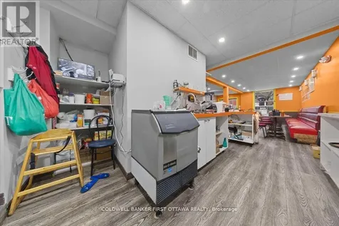 827 Somerset Street West Ottawa ON K1R 6R4