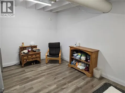 1030 Colborne Street West Brantford ON N3T 5L7