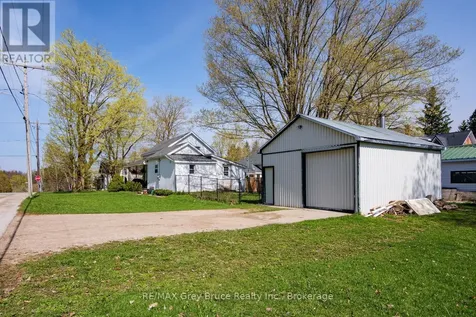 105 Main Street Arran-elderslie ON N0H 2N0
