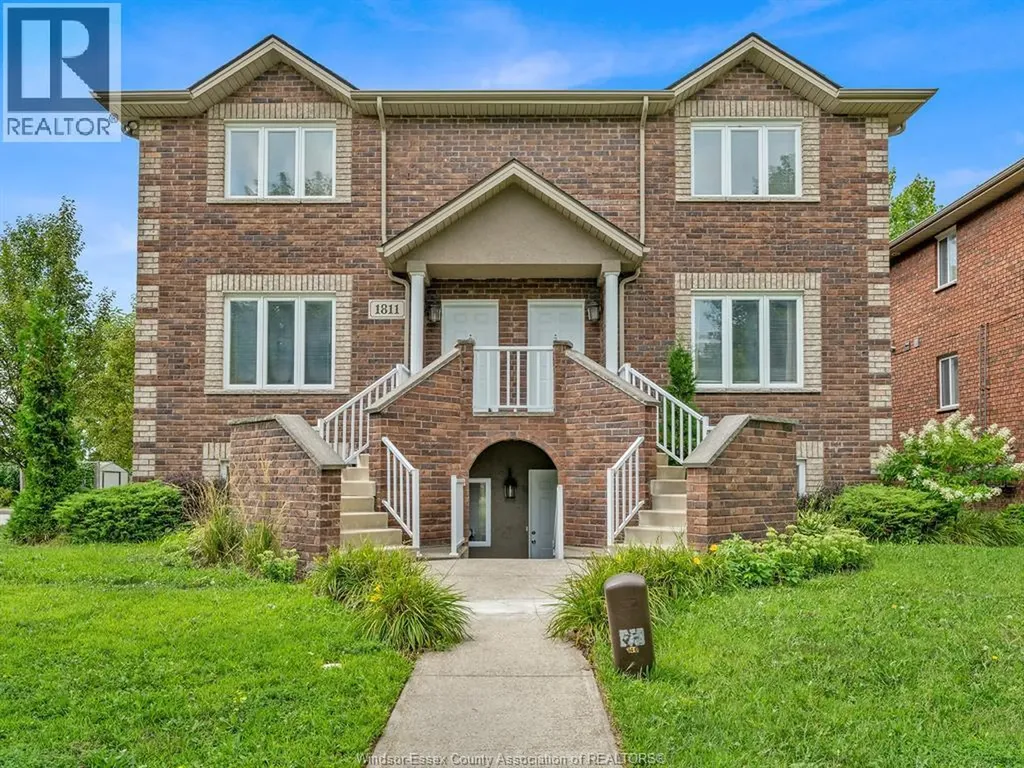 1811 Northway Avenue Windsor ON N9B 3M1