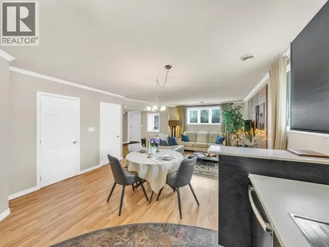 1811 Northway Avenue Windsor ON N9B 3M1
