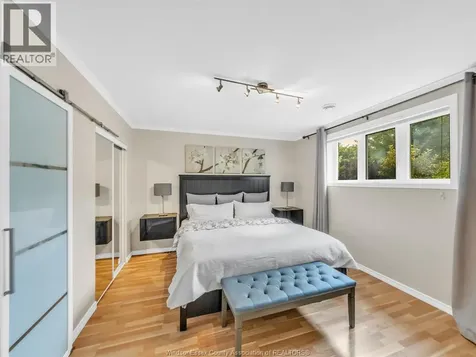 1811 Northway Avenue Windsor ON N9B 3M1