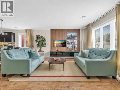 1811 Northway Avenue Windsor ON N9B 3M1