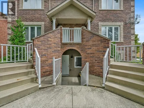 1811 Northway Avenue Windsor ON N9B 3M1