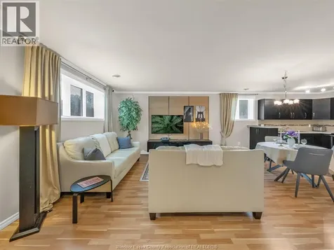 1811 Northway Avenue Windsor ON N9B 3M1