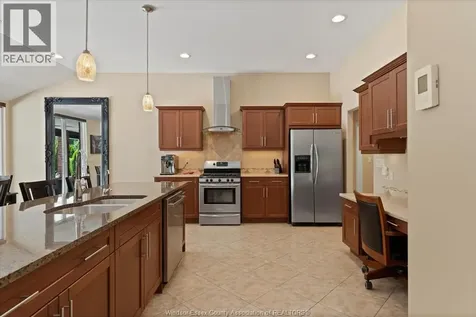 8381 Aalbers Crescent Amherstburg ON N0R 1J0