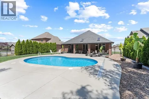 8381 Aalbers Crescent Amherstburg ON N0R 1J0