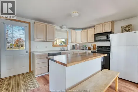 1049 Heritage Road Kingsville ON N9Y 2E6