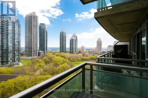 155 Legion Road North Toronto (mimico) ON M8Y 0A7