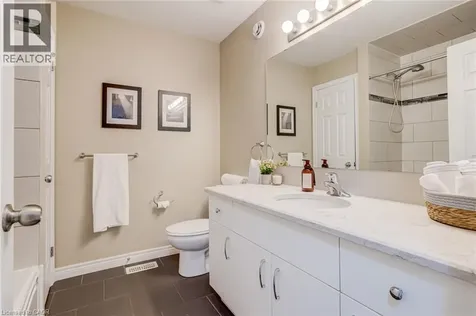 22 Rooke Court Guelph ON N1K 0B8