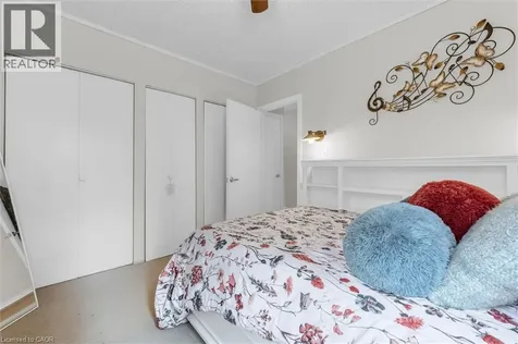 4 Robinson Street Hamilton ON L8P 1Y5