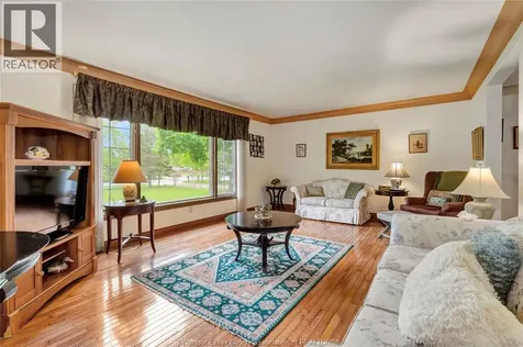 1156 Concession Rd 2 North Amherstburg ON N9V 3R3