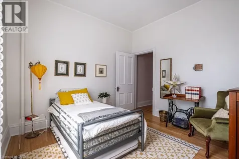 58 Wellington Street South Hamilton ON L8N 2R1