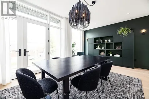 330 Kenwood Avenue Ottawa ON K1Z 8N2