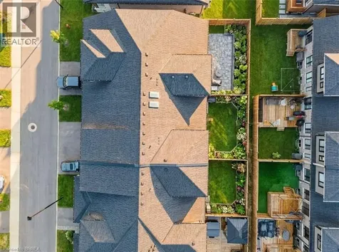 30 Bensley Lane Hamilton ON L9C 0E7