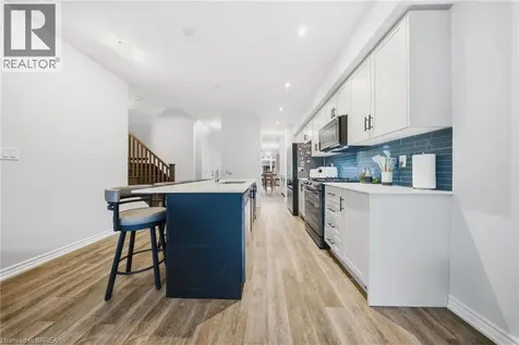 30 Bensley Lane Hamilton ON L9C 0E7