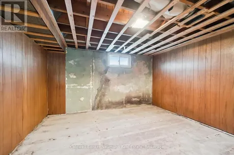 92 Victoria Road North Guelph (st. George's) ON N1E 5H2