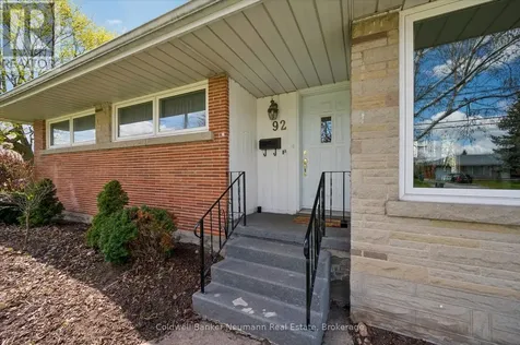 92 Victoria Road North Guelph (st. George's) ON N1E 5H2