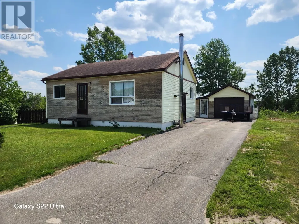 6 Kinglet Place Manitouwadge ON P0T 2C0
