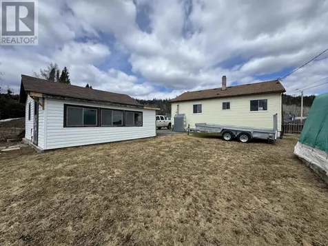 6 Kinglet Place Manitouwadge ON P0T 2C0
