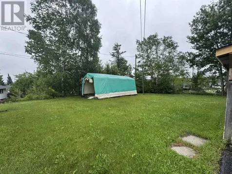6 Kinglet Place Manitouwadge ON P0T 2C0