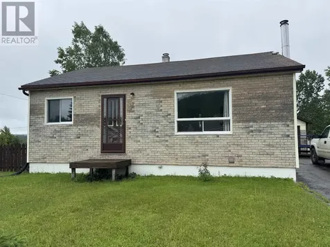 6 Kinglet Place Manitouwadge ON P0T 2C0