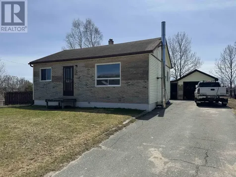 6 Kinglet Place Manitouwadge ON P0T 2C0
