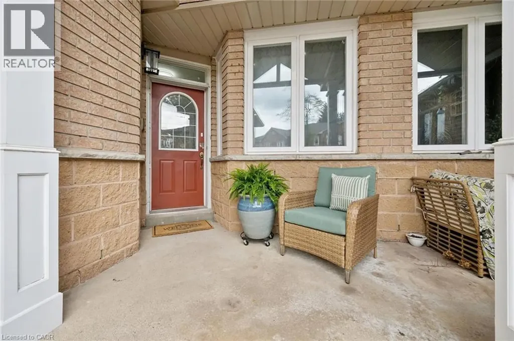 833 Scollard Court Mississauga ON L5V 2B4