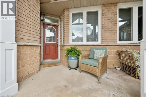 833 Scollard Court Mississauga ON L5V 2B4