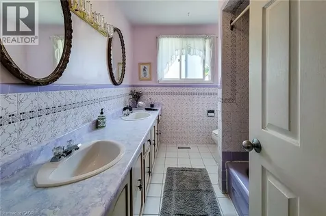 337 Mcneilly Road Stoney Creek ON L8E 5H4