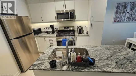 5 Spooner Crescent Collingwood ON L9Y 1T3
