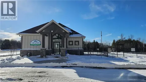 5 Spooner Crescent Collingwood ON L9Y 1T3
