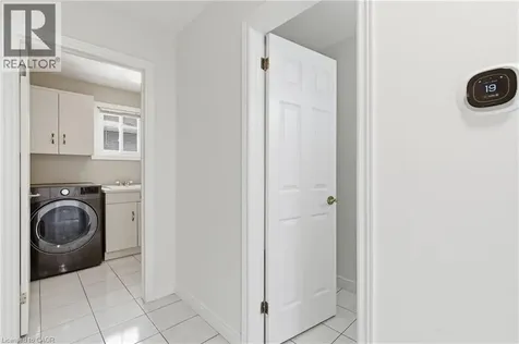 12 Sumner Crescent Grimsby ON L3M 5E2