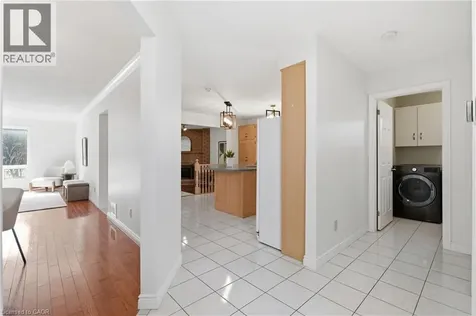 12 Sumner Crescent Grimsby ON L3M 5E2