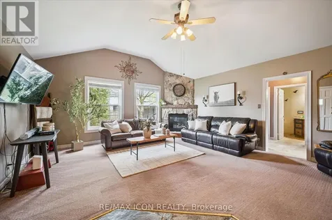 630 Robert Ferrie Drive Kitchener ON N2P 2R4