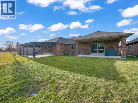 640 Commisso Crescent Lasalle ON N9H 0C2