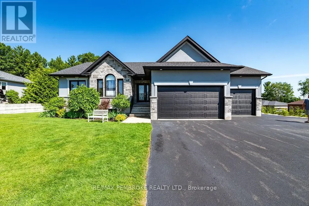 19 Nick Street Petawawa ON K8H 0C2