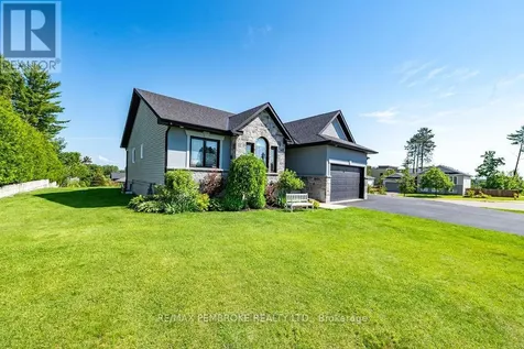 19 Nick Street Petawawa ON K8H 0C2